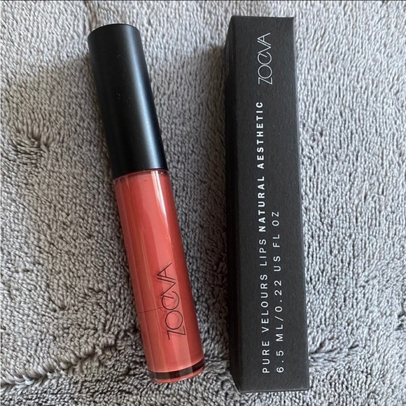 Other - Zoeva Pure Velours Natural Aesthetic